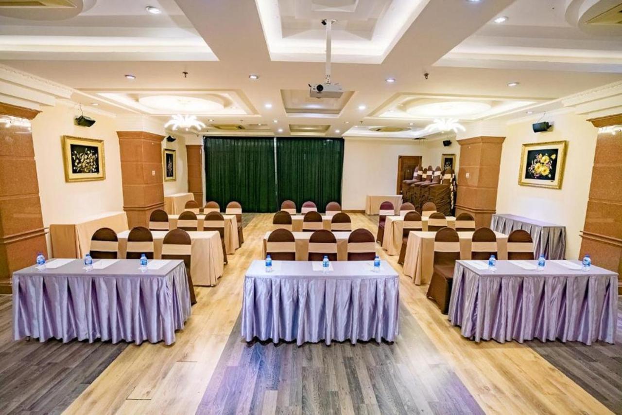 Adina 3 Star Hotel Da Nang Exterior photo